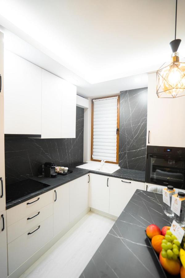 Shimresidence Luxury Radauti Exterior photo